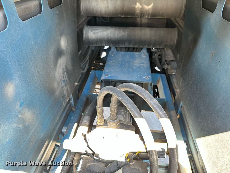 image for item DP3172 2013 Genie GS-4390  scissor lift