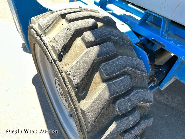 image for item DP3172 2013 Genie GS-4390  scissor lift