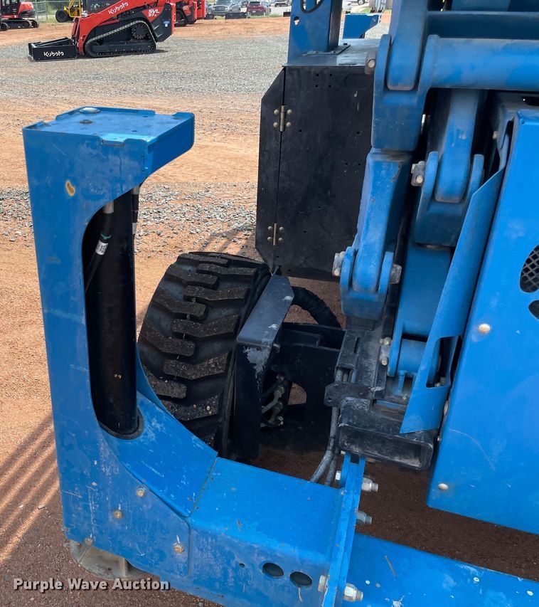 image for item NT9470 2014 Genie GS-4390 scissor lift