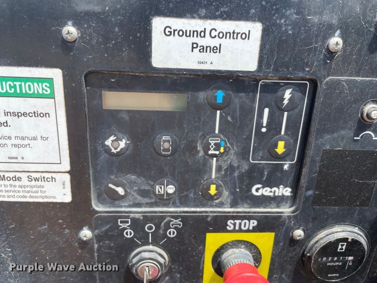 image for item NT9470 2014 Genie GS-4390 scissor lift
