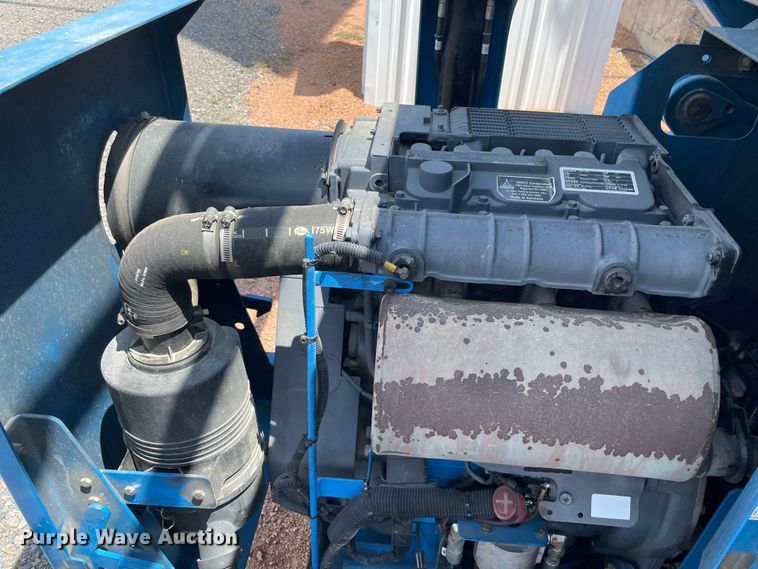 image for item NT9470 2014 Genie GS-4390 scissor lift