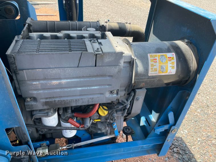 image for item NT9470 2014 Genie GS-4390 scissor lift