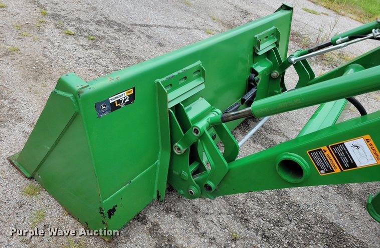 image for item DA7245 2018 John Deere 4052R  MFWD tractor