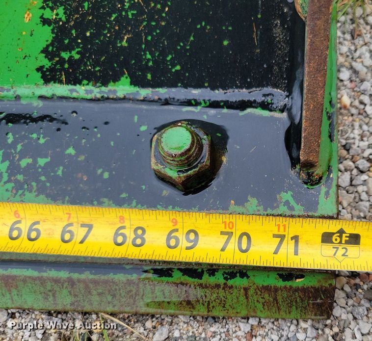 image for item DA7245 2018 John Deere 4052R  MFWD tractor