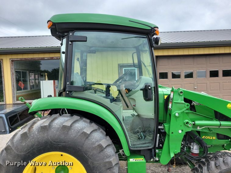 image for item DA7245 2018 John Deere 4052R  MFWD tractor