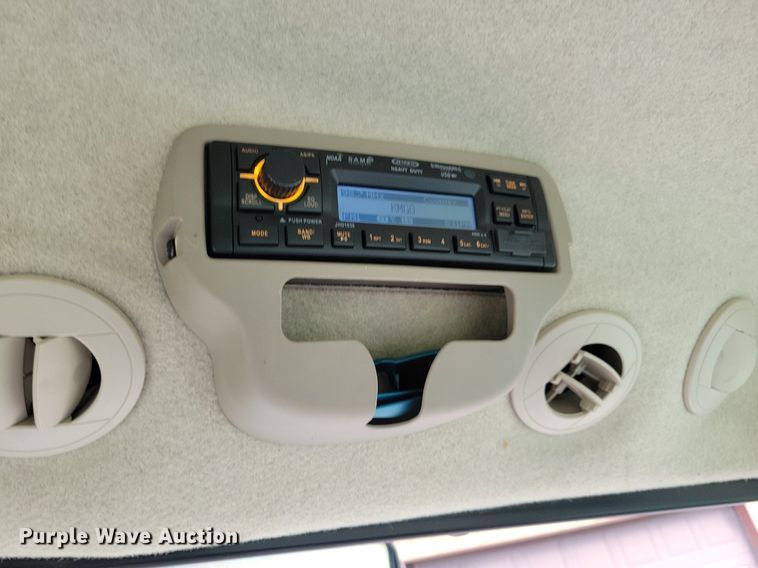 image for item DA7245 2018 John Deere 4052R  MFWD tractor