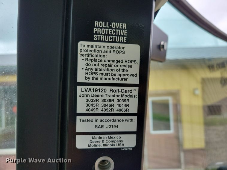 image for item DA7245 2018 John Deere 4052R  MFWD tractor