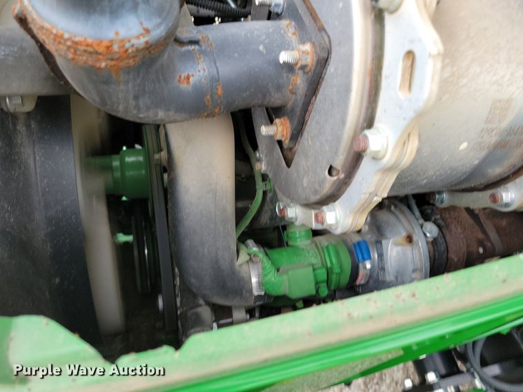 image for item DA7245 2018 John Deere 4052R  MFWD tractor