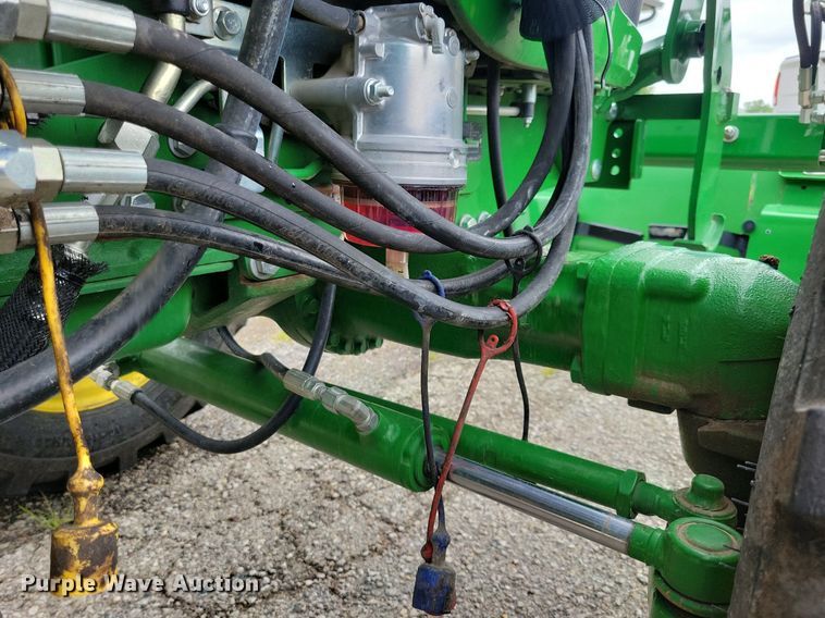 image for item DA7245 2018 John Deere 4052R  MFWD tractor