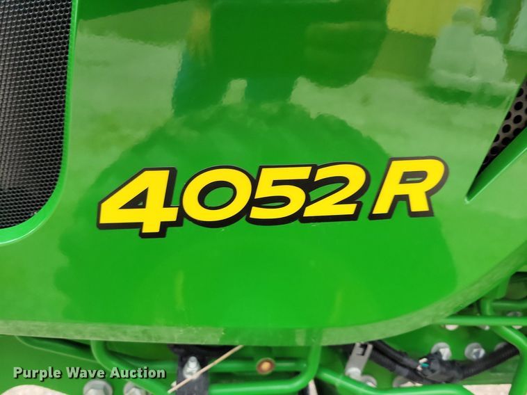 image for item DA7245 2018 John Deere 4052R  MFWD tractor