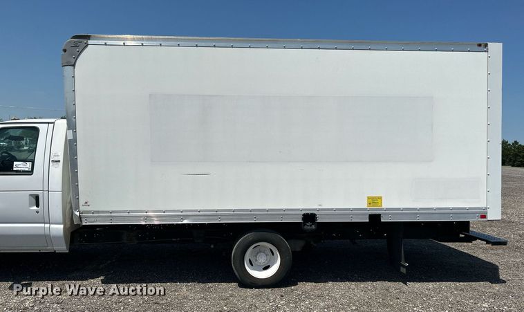 image for item DH7337 2012 Ford E450 Super Duty  box truck