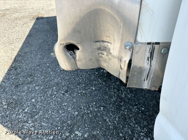 image for item DH7337 2012 Ford E450 Super Duty  box truck