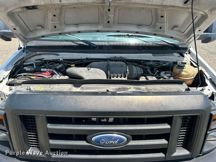 image for item DH7337 2012 Ford E450 Super Duty  box truck