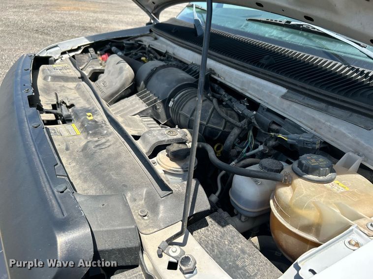 image for item DH7337 2012 Ford E450 Super Duty  box truck