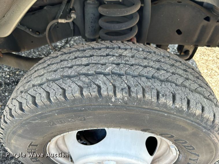 image for item DH7337 2012 Ford E450 Super Duty  box truck