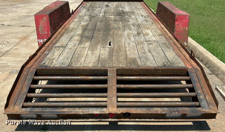 image for item DI7922 2001 Towmaster  utility trailer