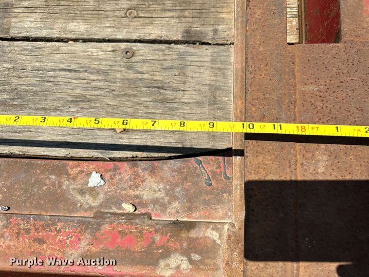 image for item DI7922 2001 Towmaster  utility trailer