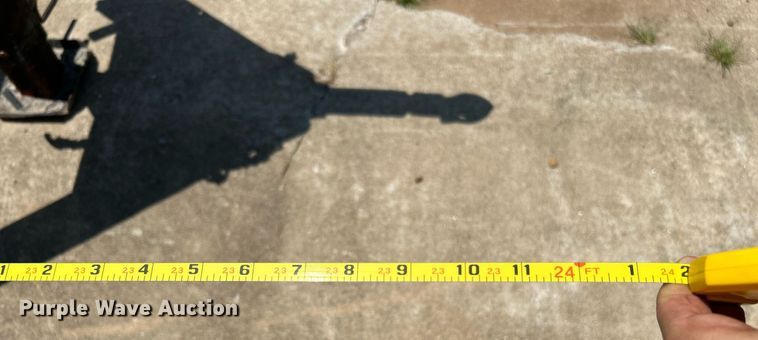 image for item DI7922 2001 Towmaster  utility trailer