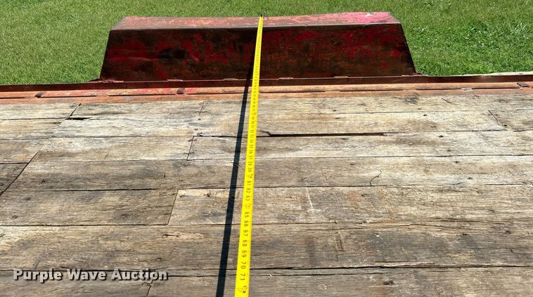 image for item DI7922 2001 Towmaster  utility trailer