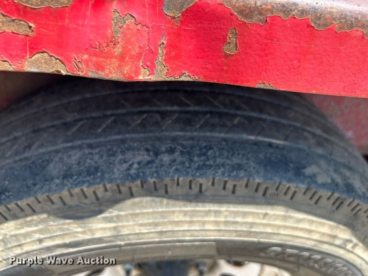 image for item DI7922 2001 Towmaster  utility trailer