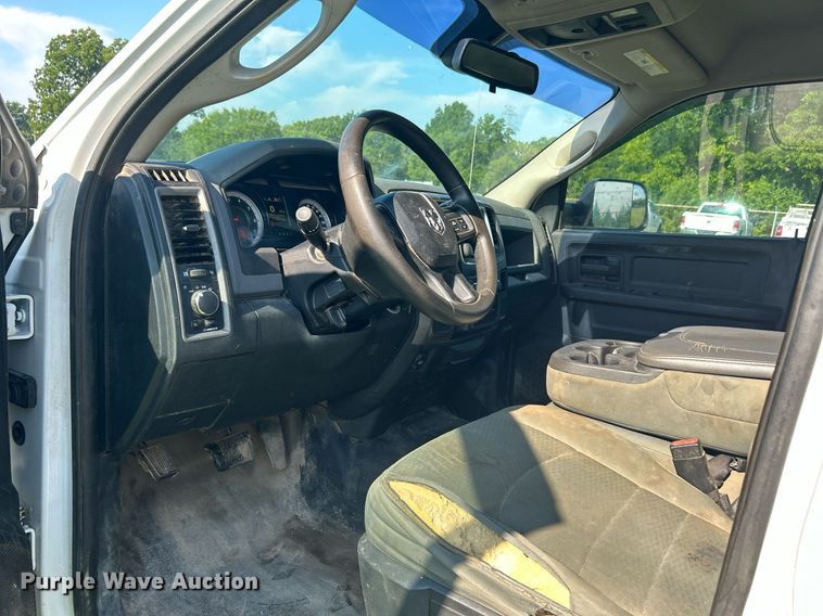 image for item DI7930 2015 Dodge Ram 2500  Crew Cab pickup truck