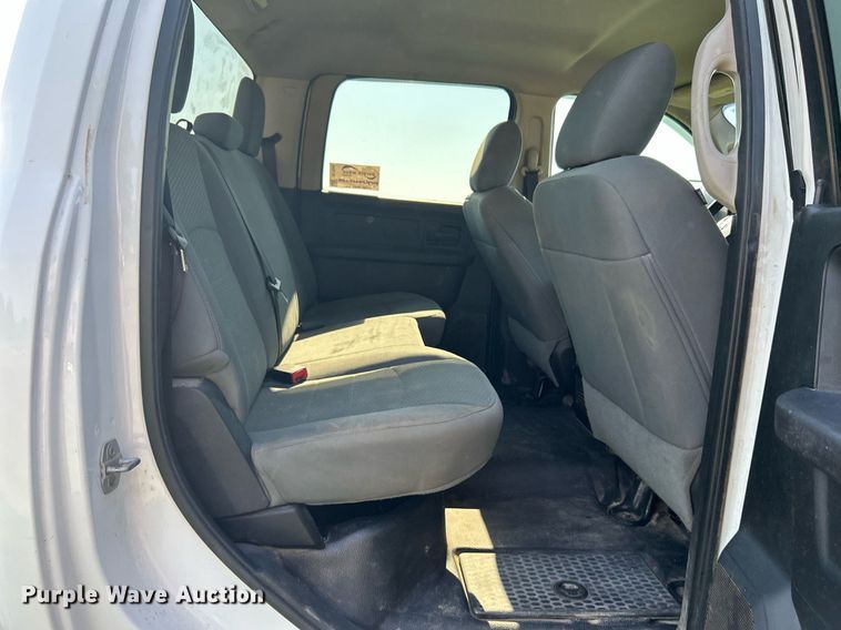 image for item DI7930 2015 Dodge Ram 2500  Crew Cab pickup truck