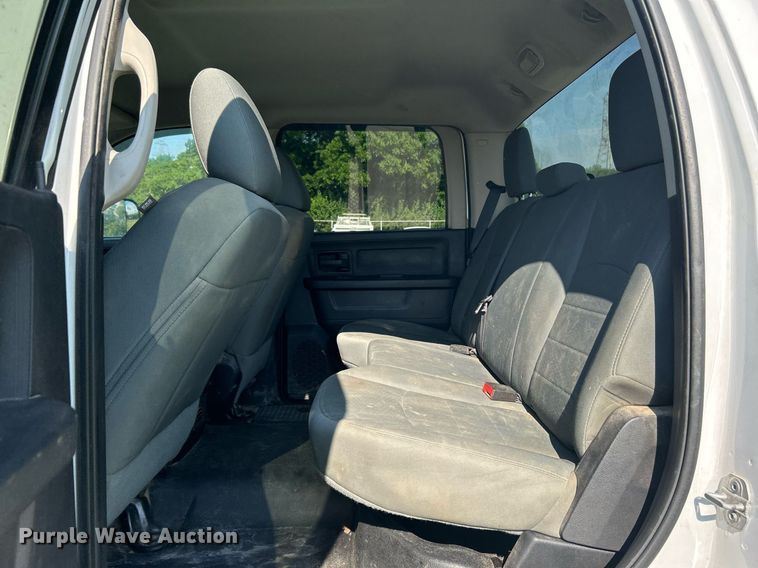 image for item DI7930 2015 Dodge Ram 2500  Crew Cab pickup truck