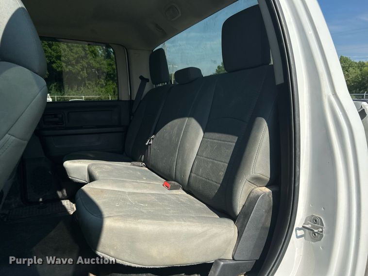 image for item DI7930 2015 Dodge Ram 2500  Crew Cab pickup truck