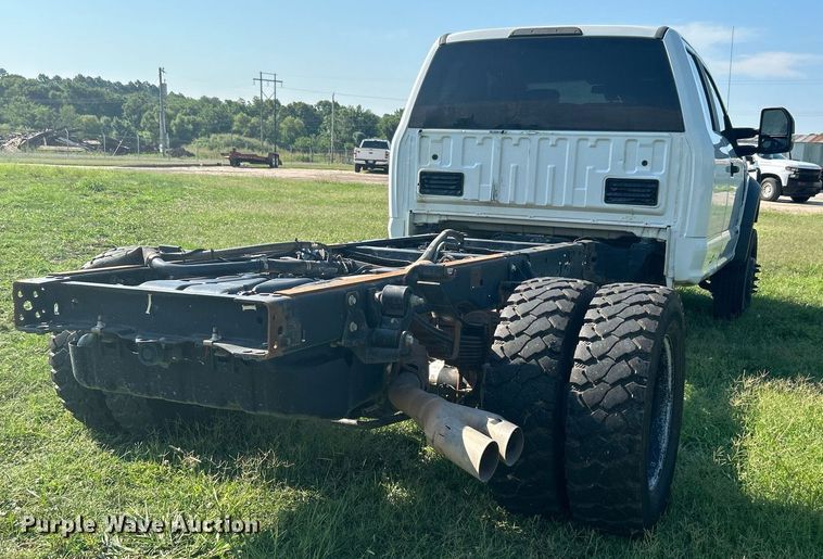 image for item DI7931 2017 Ford F550  SuperCab truck cab and chassis