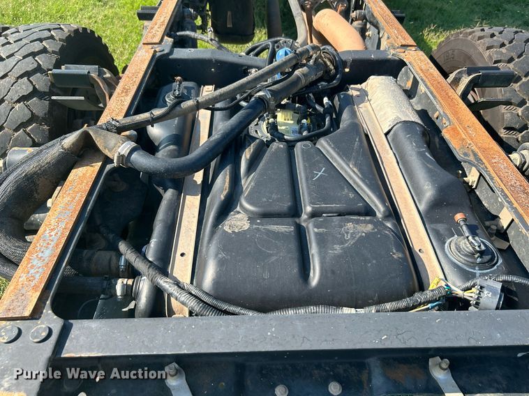 image for item DI7931 2017 Ford F550  SuperCab truck cab and chassis