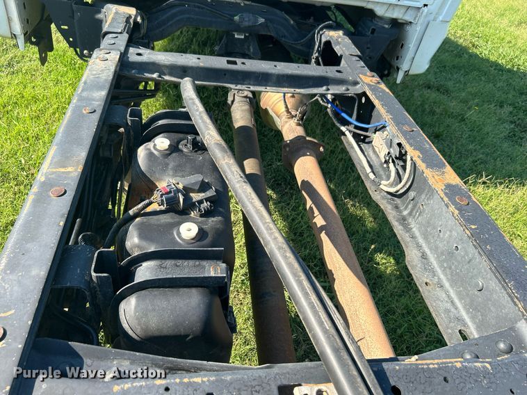 image for item DI7931 2017 Ford F550  SuperCab truck cab and chassis