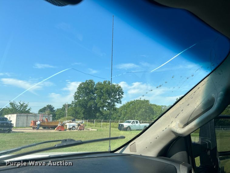 image for item DI7931 2017 Ford F550  SuperCab truck cab and chassis