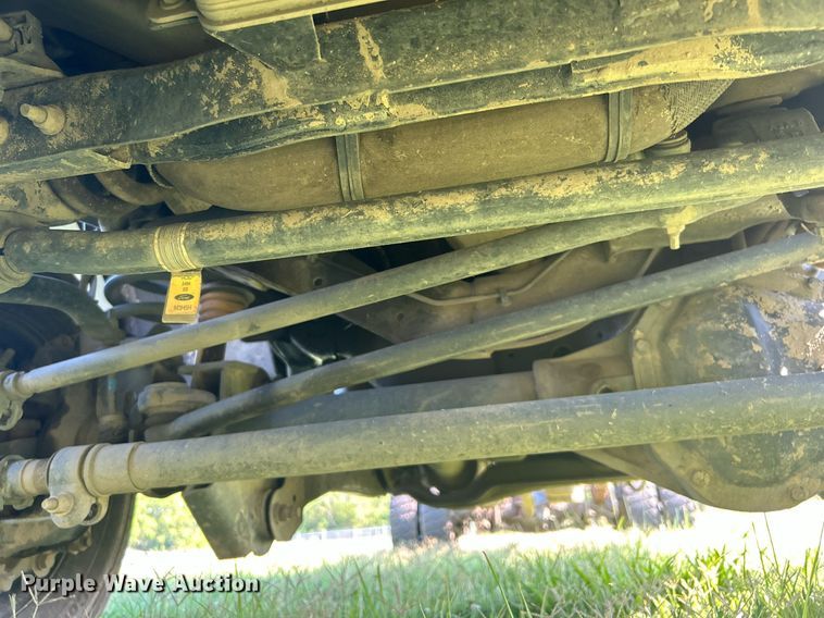 image for item DI7931 2017 Ford F550  SuperCab truck cab and chassis