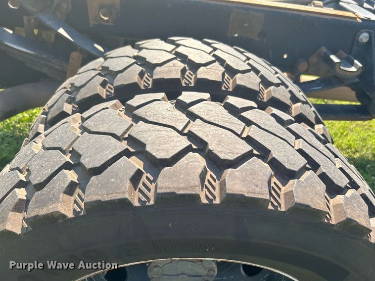 image for item DI7931 2017 Ford F550  SuperCab truck cab and chassis