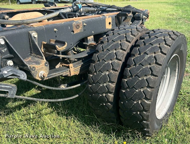 image for item DI7931 2017 Ford F550  SuperCab truck cab and chassis