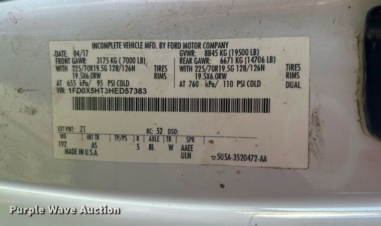 image for item DI7931 2017 Ford F550  SuperCab truck cab and chassis