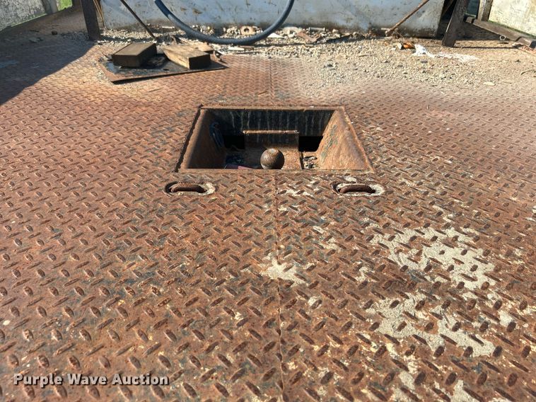 image for item DI7932 2009 Chevrolet Silverado 3500 HD  flatbed pickup truck