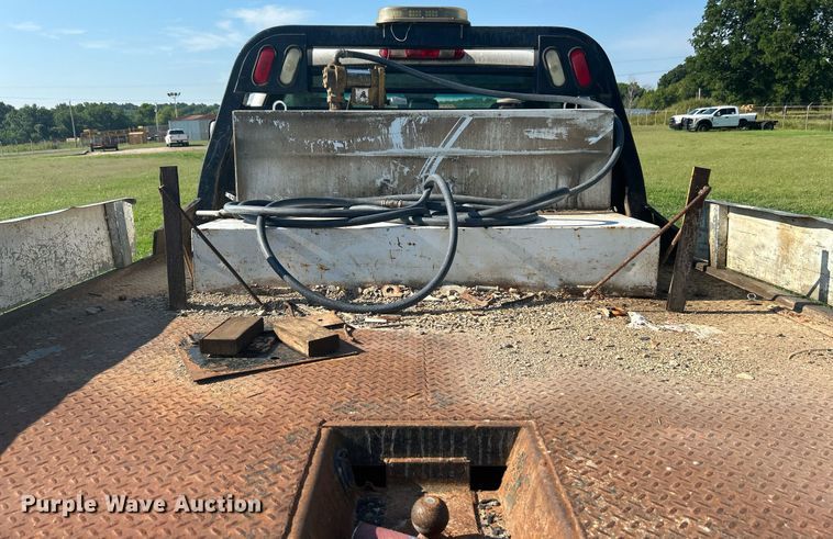 image for item DI7932 2009 Chevrolet Silverado 3500 HD  flatbed pickup truck