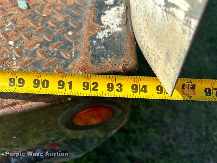 image for item DI7932 2009 Chevrolet Silverado 3500 HD  flatbed pickup truck