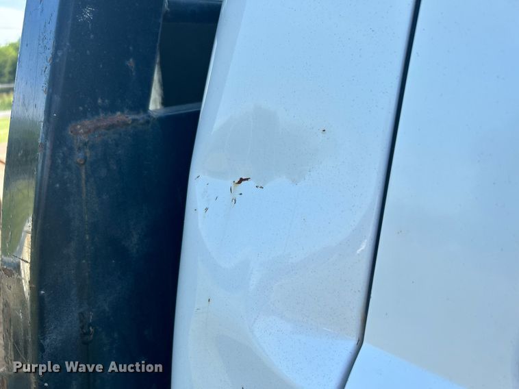 image for item DI7932 2009 Chevrolet Silverado 3500 HD  flatbed pickup truck