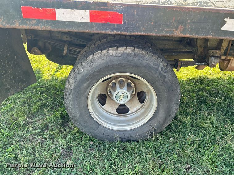 image for item DI7932 2009 Chevrolet Silverado 3500 HD  flatbed pickup truck