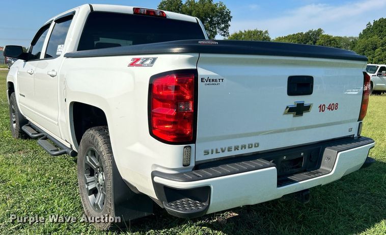 image for item DI7933 2017 Chevrolet Silverado 1500  Crew Cab pickup truck