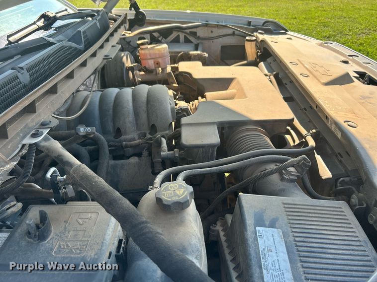 image for item DI7933 2017 Chevrolet Silverado 1500  Crew Cab pickup truck