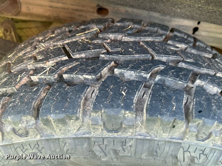 image for item DI7933 2017 Chevrolet Silverado 1500  Crew Cab pickup truck