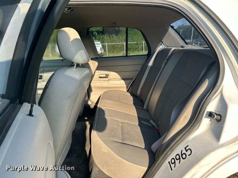 image for item DI7935 2009 Ford Crown Victoria Police Interceptor