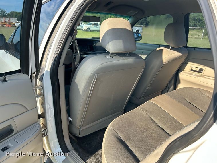 image for item DI7935 2009 Ford Crown Victoria Police Interceptor