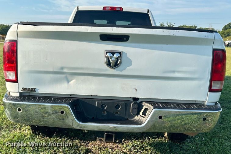 image for item DI7937 2015 Dodge Ram 2500  Crew Cab pickup truck