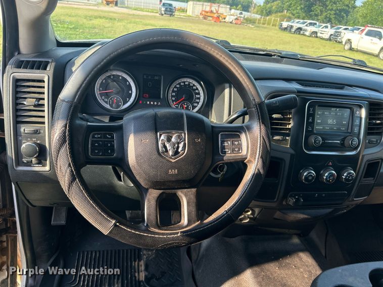 image for item DI7937 2015 Dodge Ram 2500  Crew Cab pickup truck