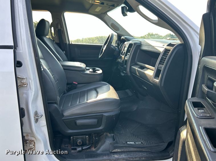 image for item DI7937 2015 Dodge Ram 2500  Crew Cab pickup truck