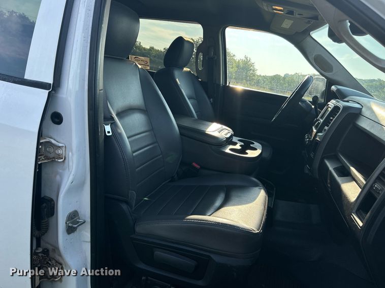 image for item DI7937 2015 Dodge Ram 2500  Crew Cab pickup truck